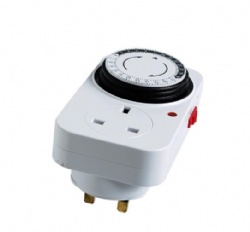Mechanical timer socket UK plug